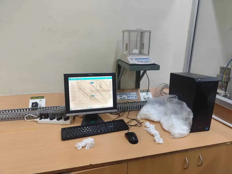This instrument is used to check yarn count along with CSP.
